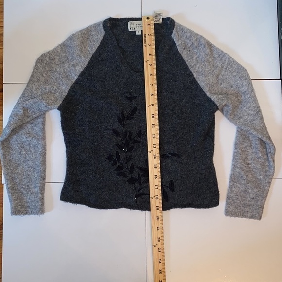 Cousin Johnny grey wool sweater with black beading and embroidery. Size S. EUC. - Picture 12 of 12
